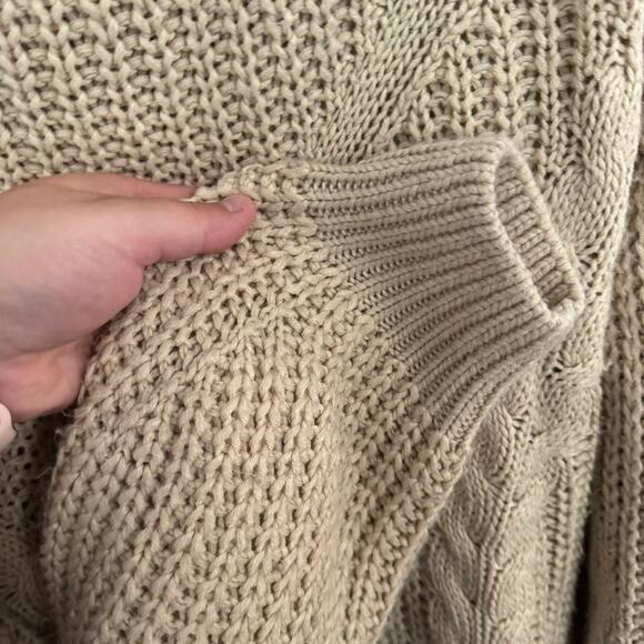 moon & madison Classic Cable Knit Turtleneck Sweater Women's Size Large Beige - Picture 3 of 10